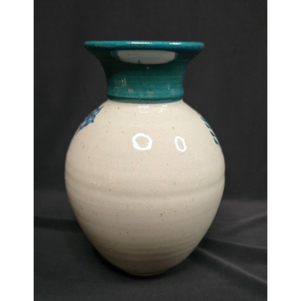 Hand Thrown Studio Pottery Vase Gray & Teal Blue Floral Stoneware Signed 6.75" - Picture 5 of 14